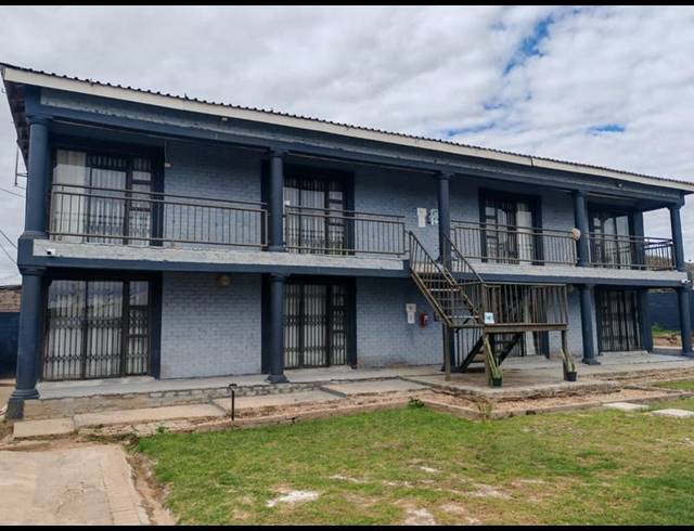 8 BEDROOM APARTMENT FOR SALE IN MANKWENG